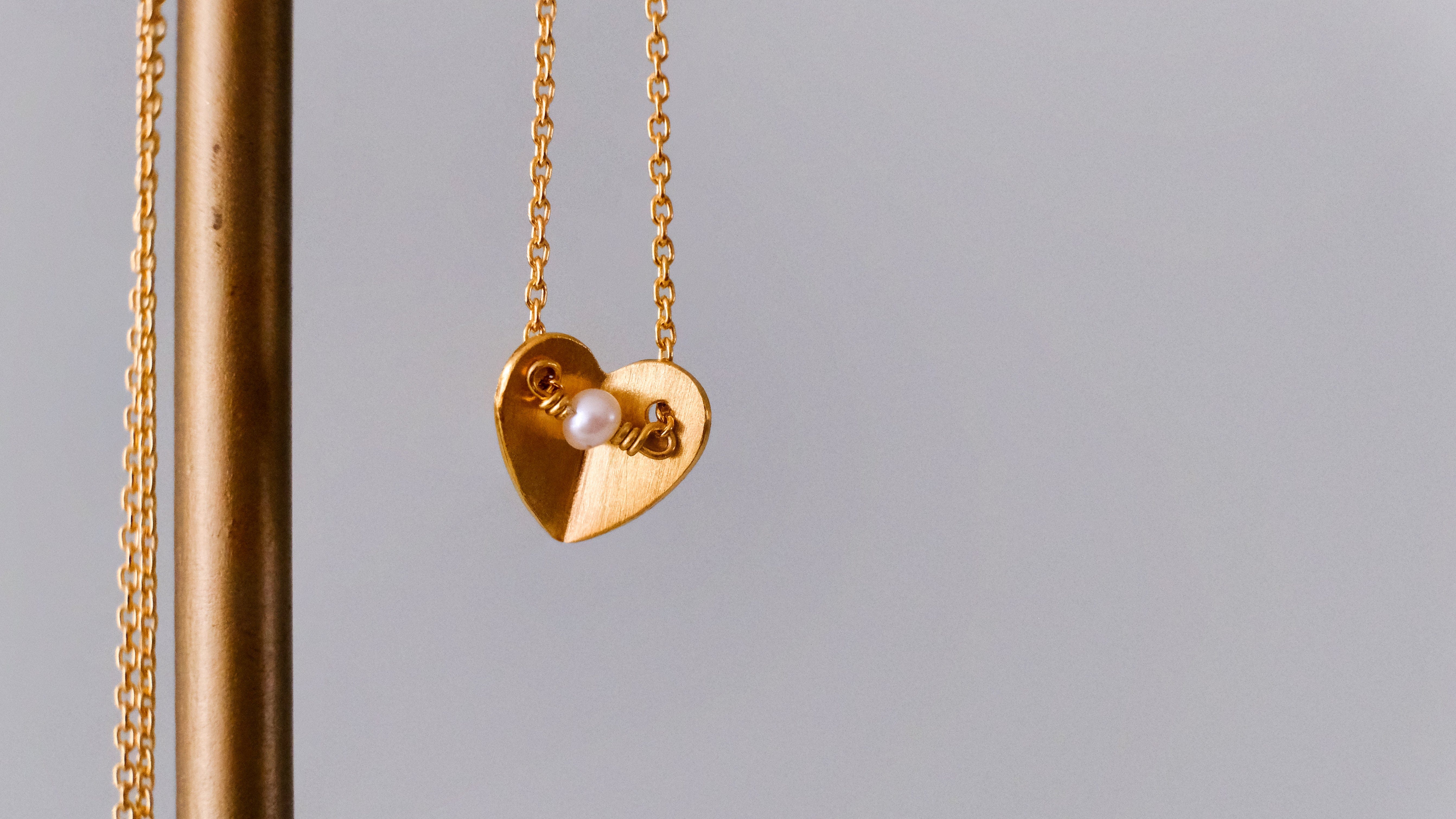 Simple heart ketting met parel Sopro